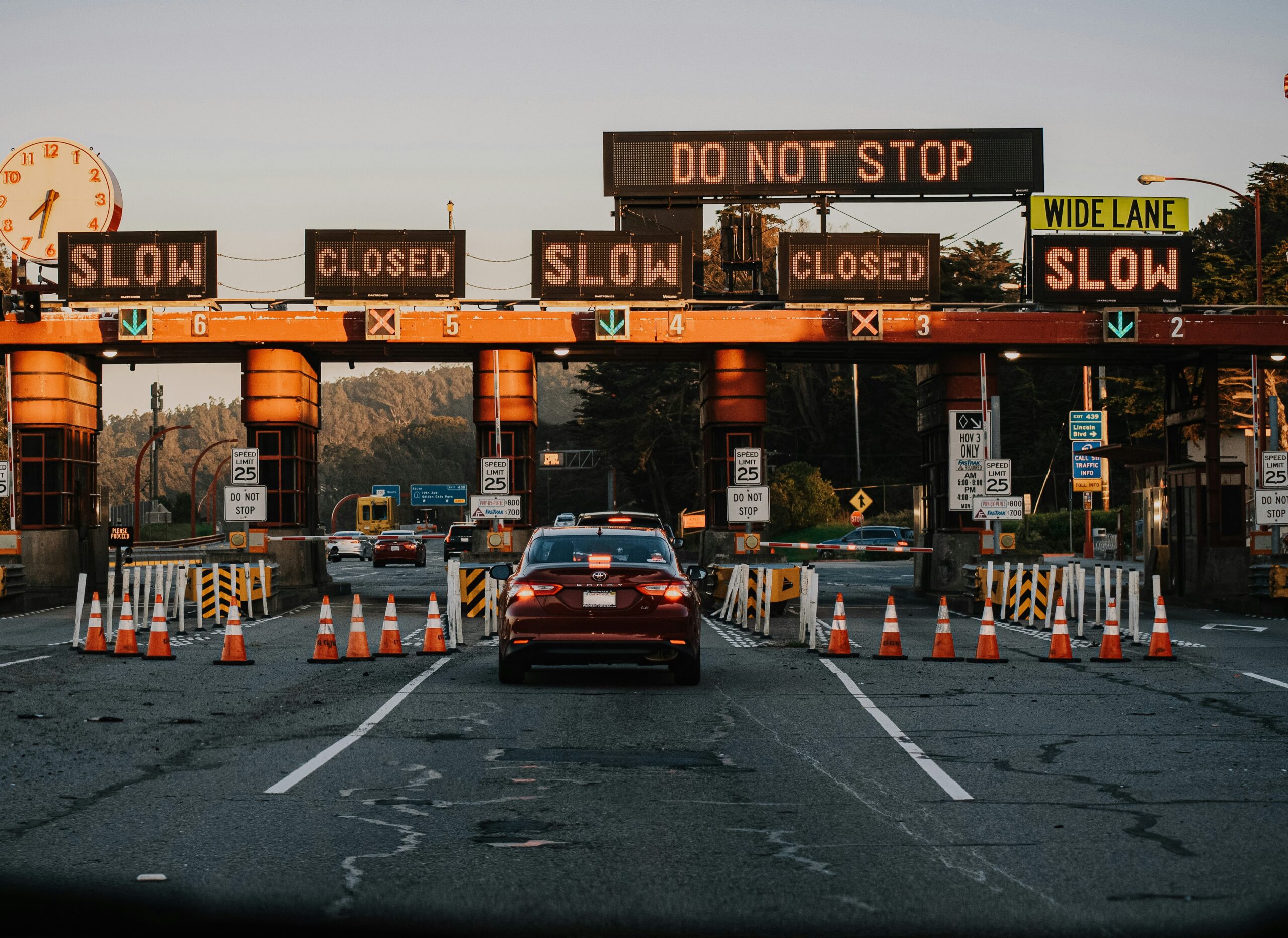 frames-for-your-heart-dcnP8_R6iDA-unsplash
